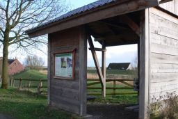 Informationstafel an der Pinnau